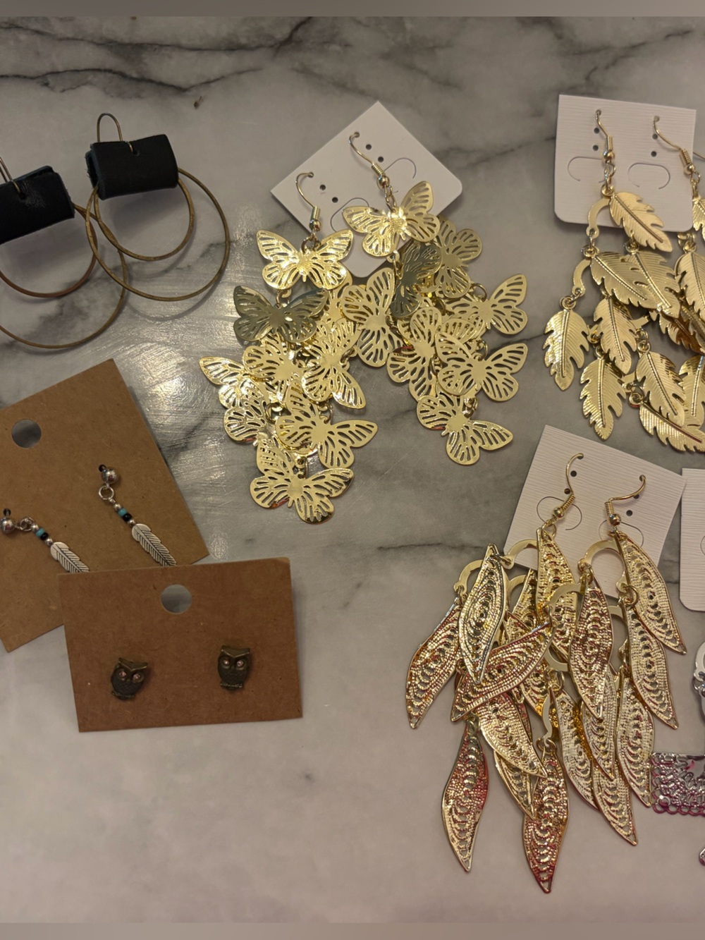 Assorted earring lot